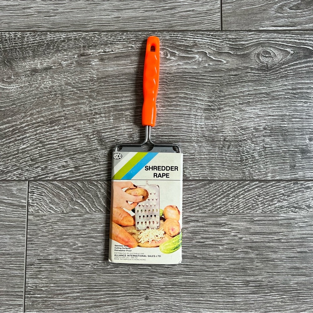 Vintage Kitchen Cheese Grater Set – NWT – Mid-Century Modern Style